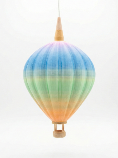 Bunte, schwebende Heißluftballon-Lampe in Regenbogenfarben.